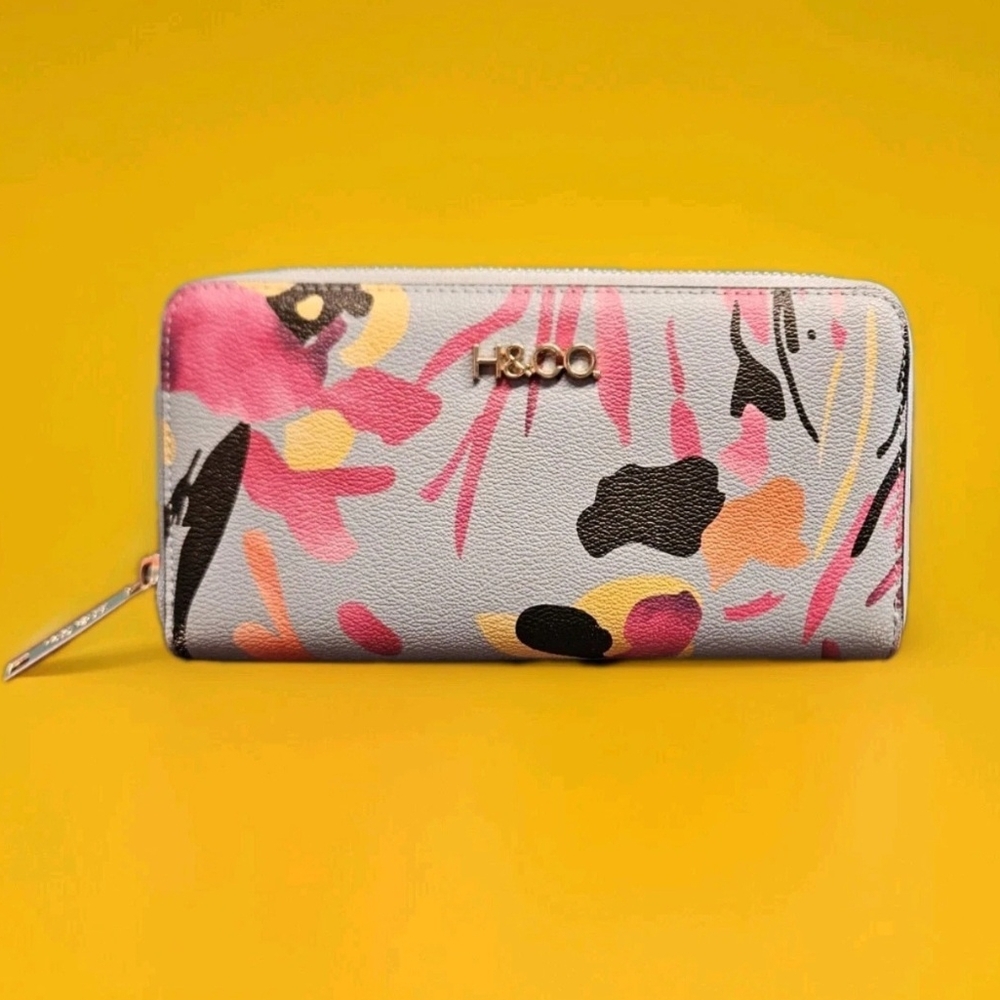 H&CO Women's Wallet With Abstract Color Splash Design
